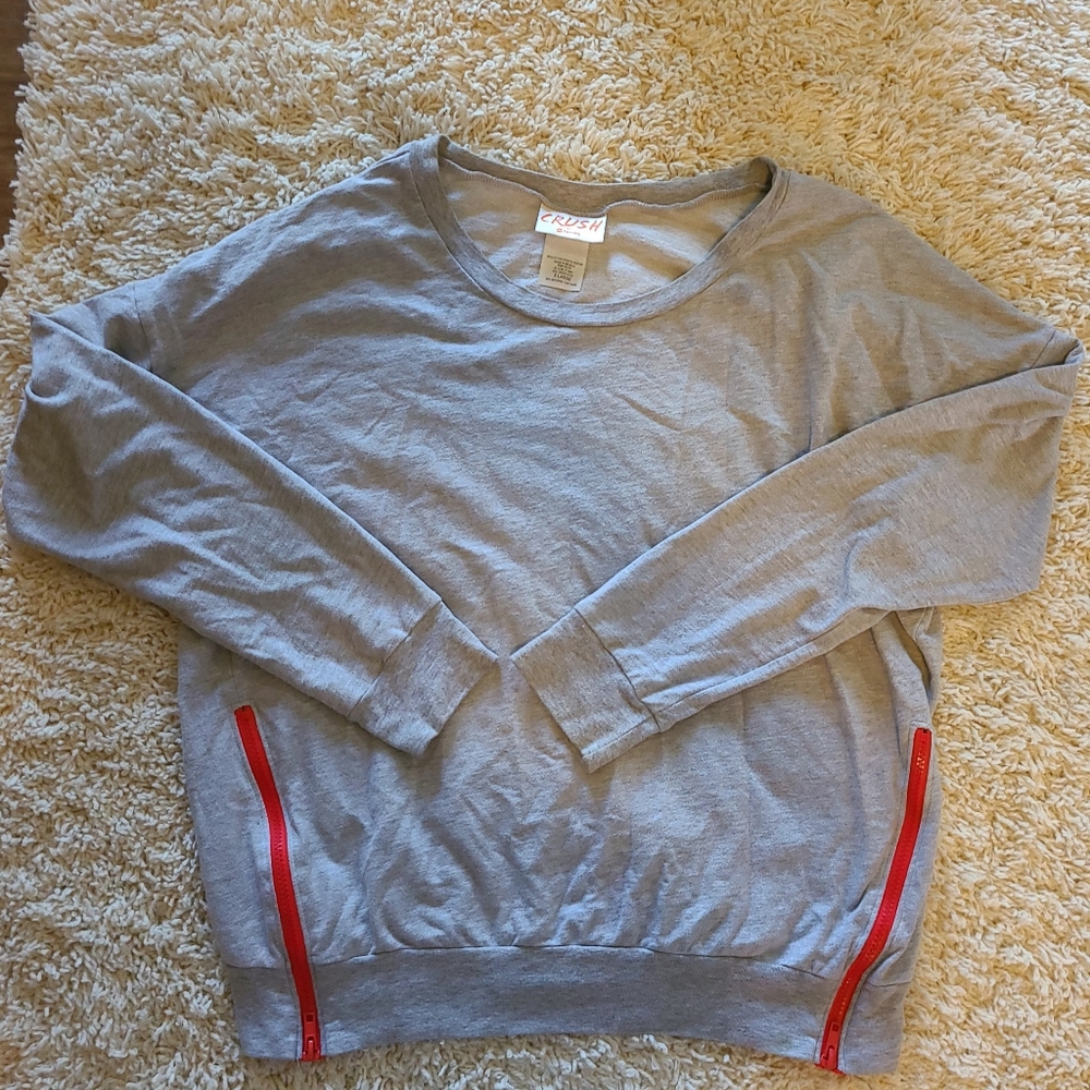 Gray sweatshirt